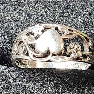 VIVAH Elegant Silver Floral Heart Ring 5.5